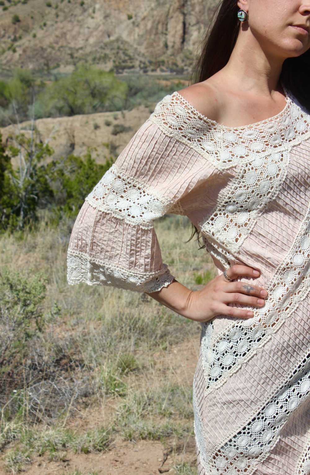 Classic and Romantic Vintage Mexican Crochet Maxi… - image 8