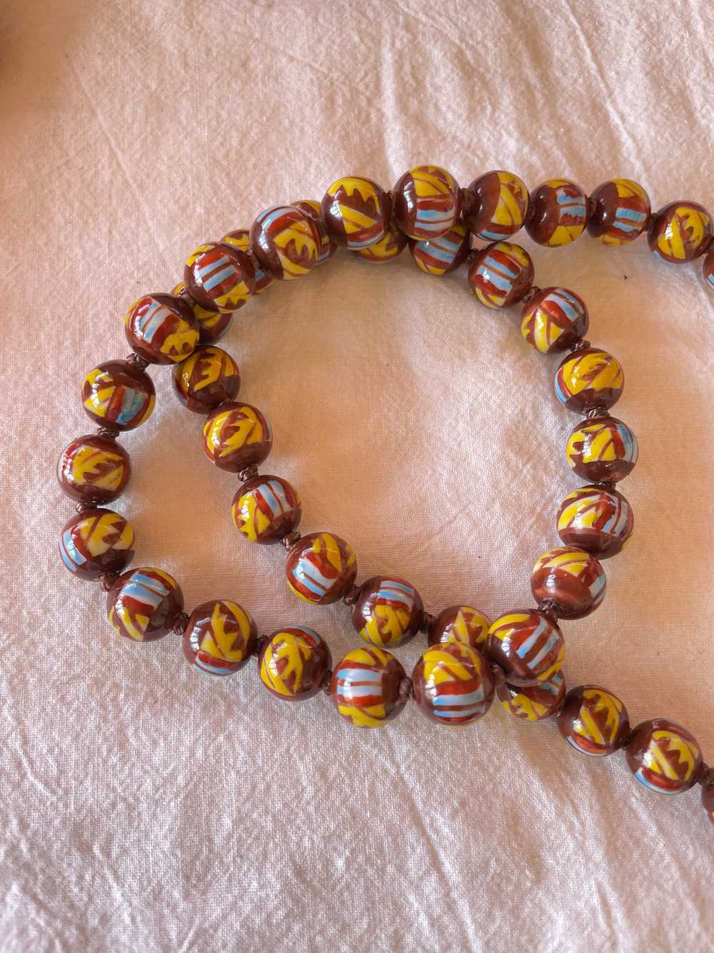 Vintage Painted Glass Bead Necklace in Cinnamon C… - image 5