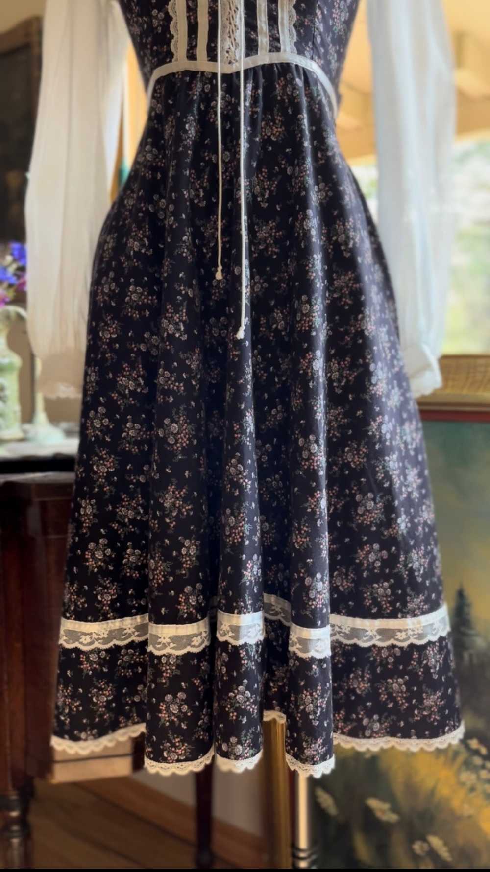 Beautiful 1970’s Vintage Black Calico Gunne Sax M… - image 10