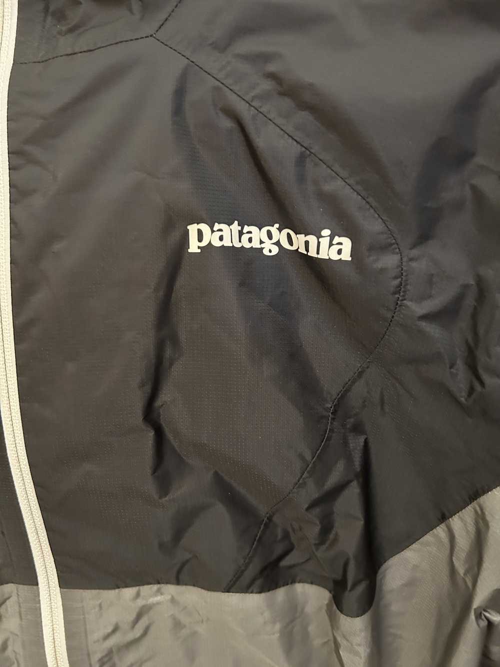 Patagonia patagonia windbreaker jacket - image 2