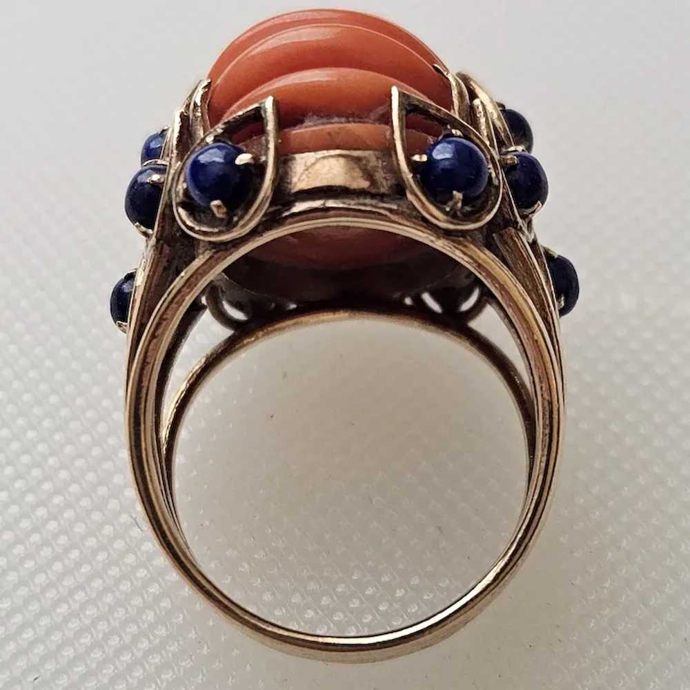 Fabulous 14K, Coral and Lapis Ring - C. 1965 - image 7