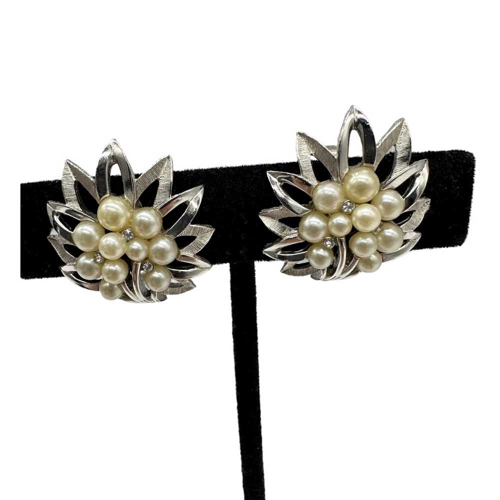 Trifari Faux Pearl and Rhinestone Earrings - image 2