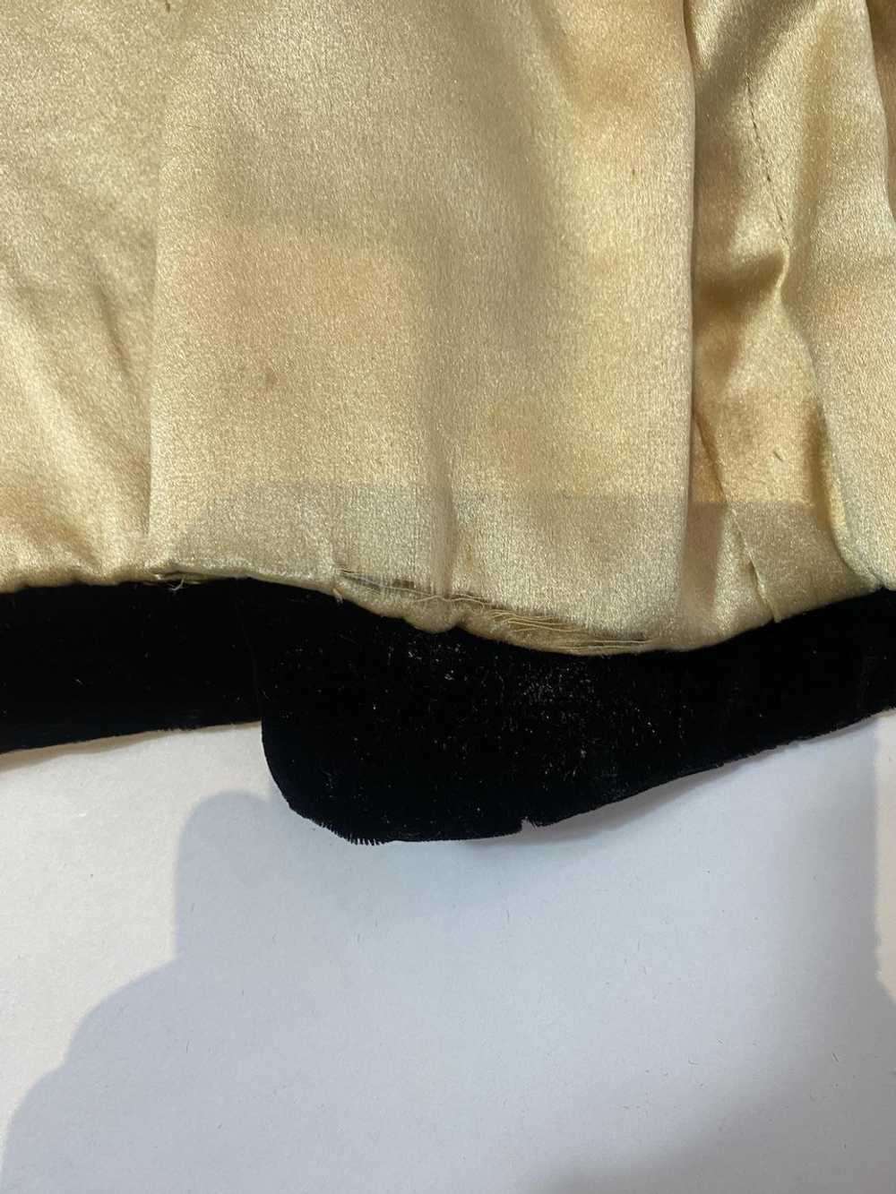 1920s Black Silk Velvet Swirl Applique Coat - image 6