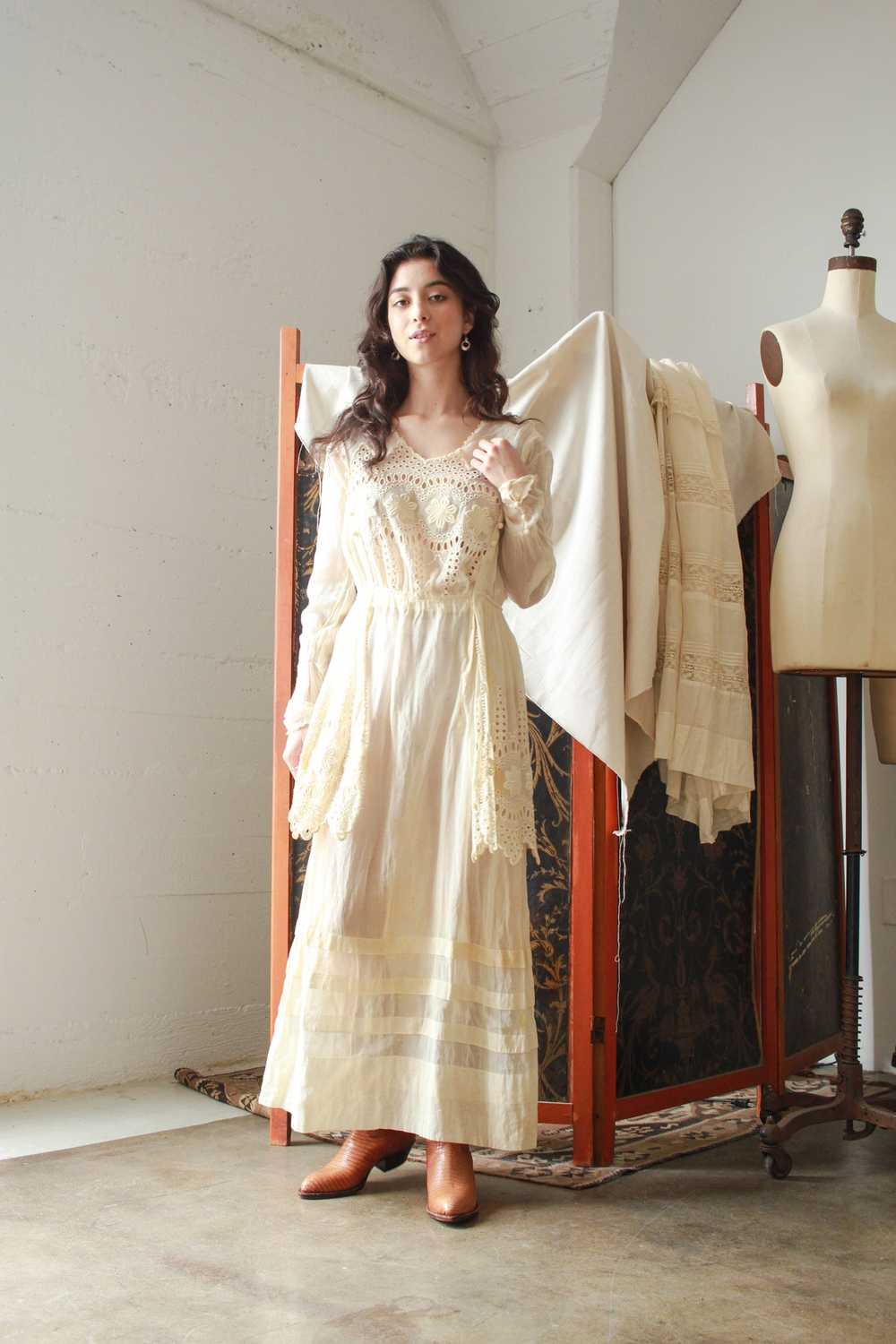 Edwardian Ecru Cotton Embroidered Tiered Lawn Dre… - image 5