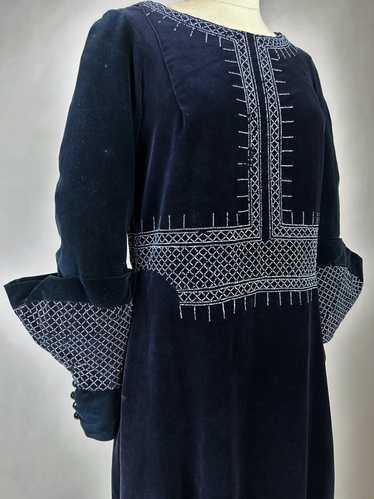 A Navy Velvet Sac Dress with glass beads embroide… - image 1