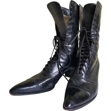 Gorgeous 1900's Ladies Black Leather Lace Up Boots - image 1