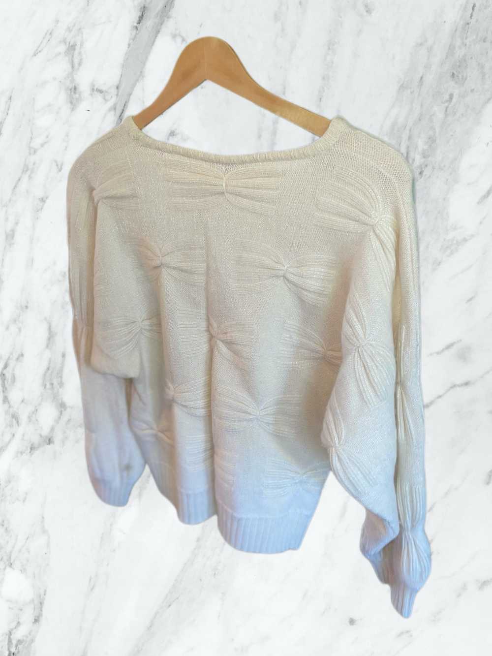 Vintage Vintage Schrader Wool Creme Bow Sweater - image 1