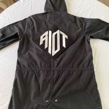 ジャケット・アウター 14ss Supreme riot fishtail parka s-l400.jpg