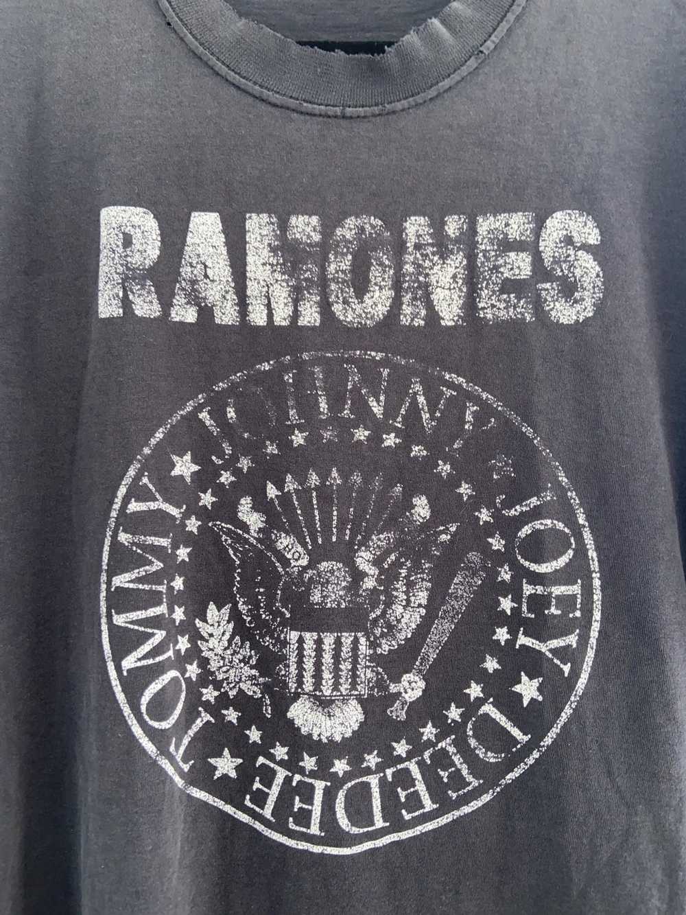 Band Tees × Rock Tees × Vintage Ramones Band Tee … - image 2