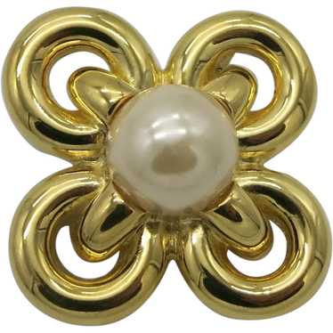 Joan Rivers Faux Pearl Brooch Gold tone - image 1