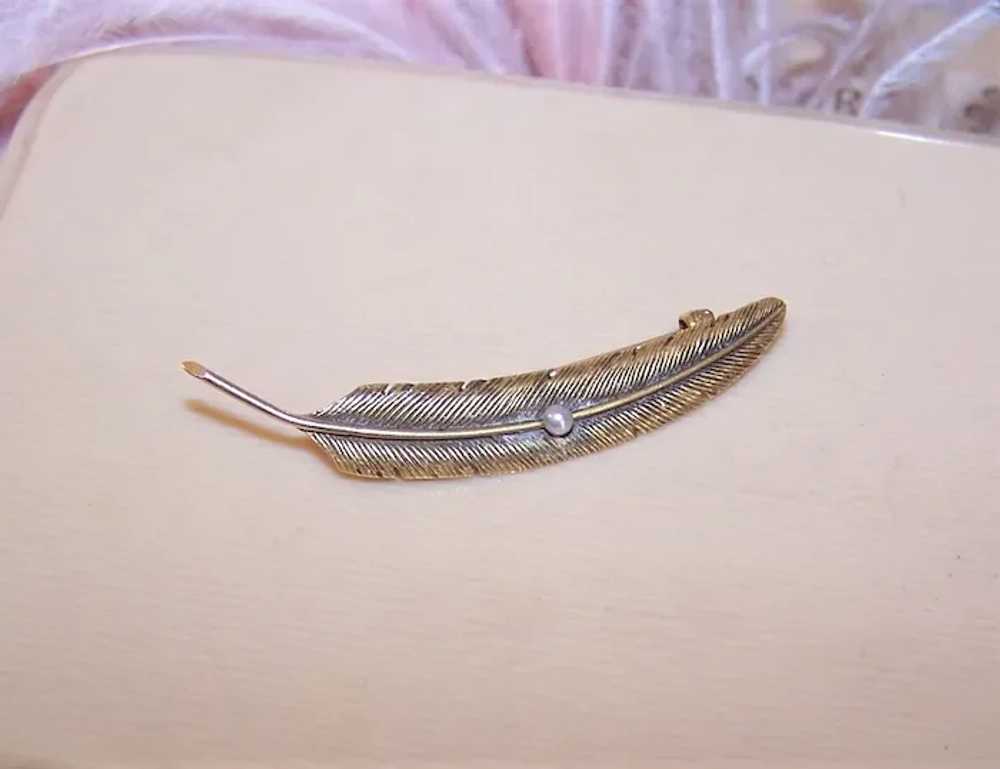 Art Nouveau 14K Gold Natural Pearl Feather Pin Br… - image 4