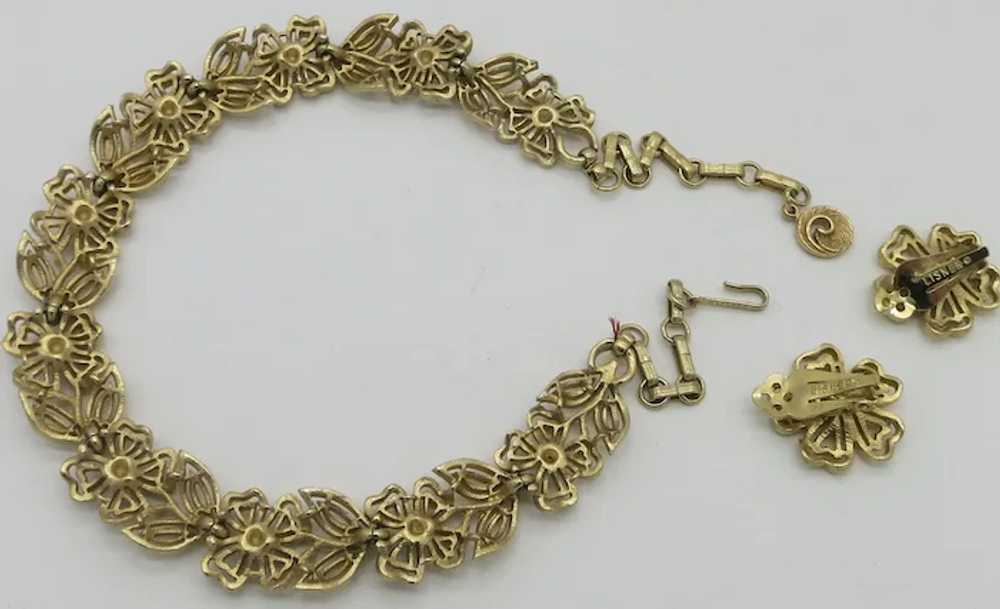 Lovely Lisner Necklace & Earrings Set Gold tone F… - image 5