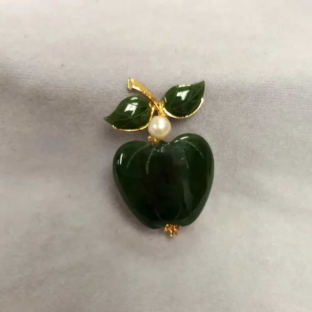 Vintage Swoboda Jade Cultured Pearl Apple Brooch - image 4
