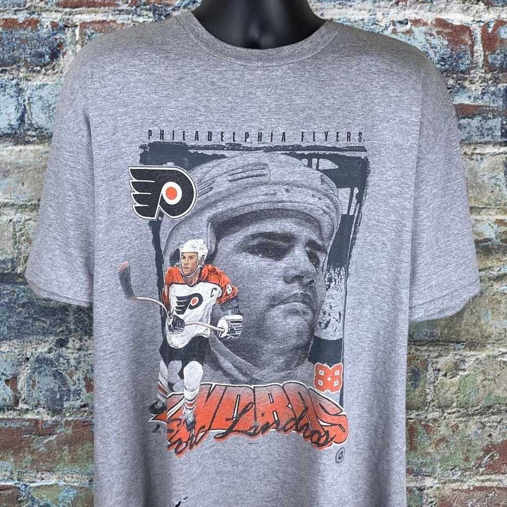 LegacyVintage99 Vintage Philadelphia Flyers T Shirt Tee CCM Made in Canada Size Xtra Large XL NHL Hockey Eastern Conference Philly Pennsylvania