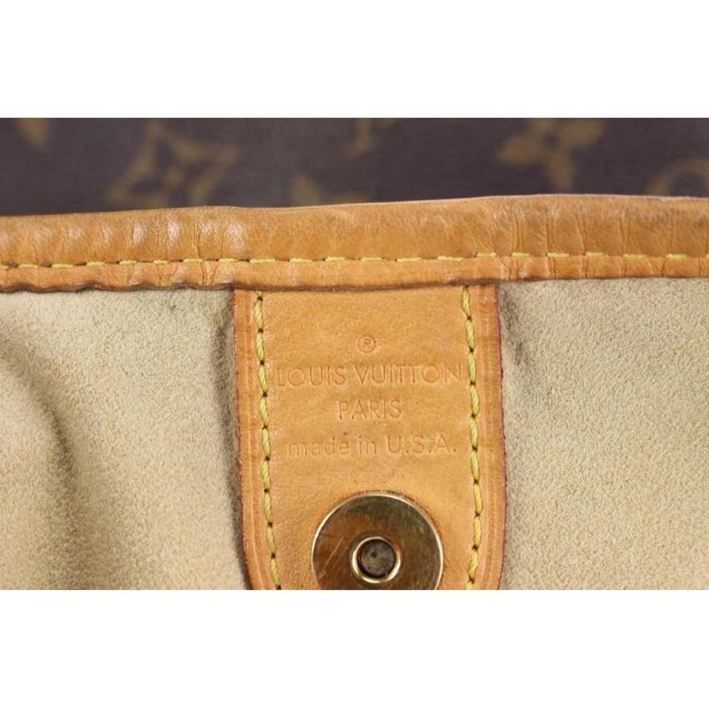 Louis Vuitton Galliera patent leather handbag - image 12
