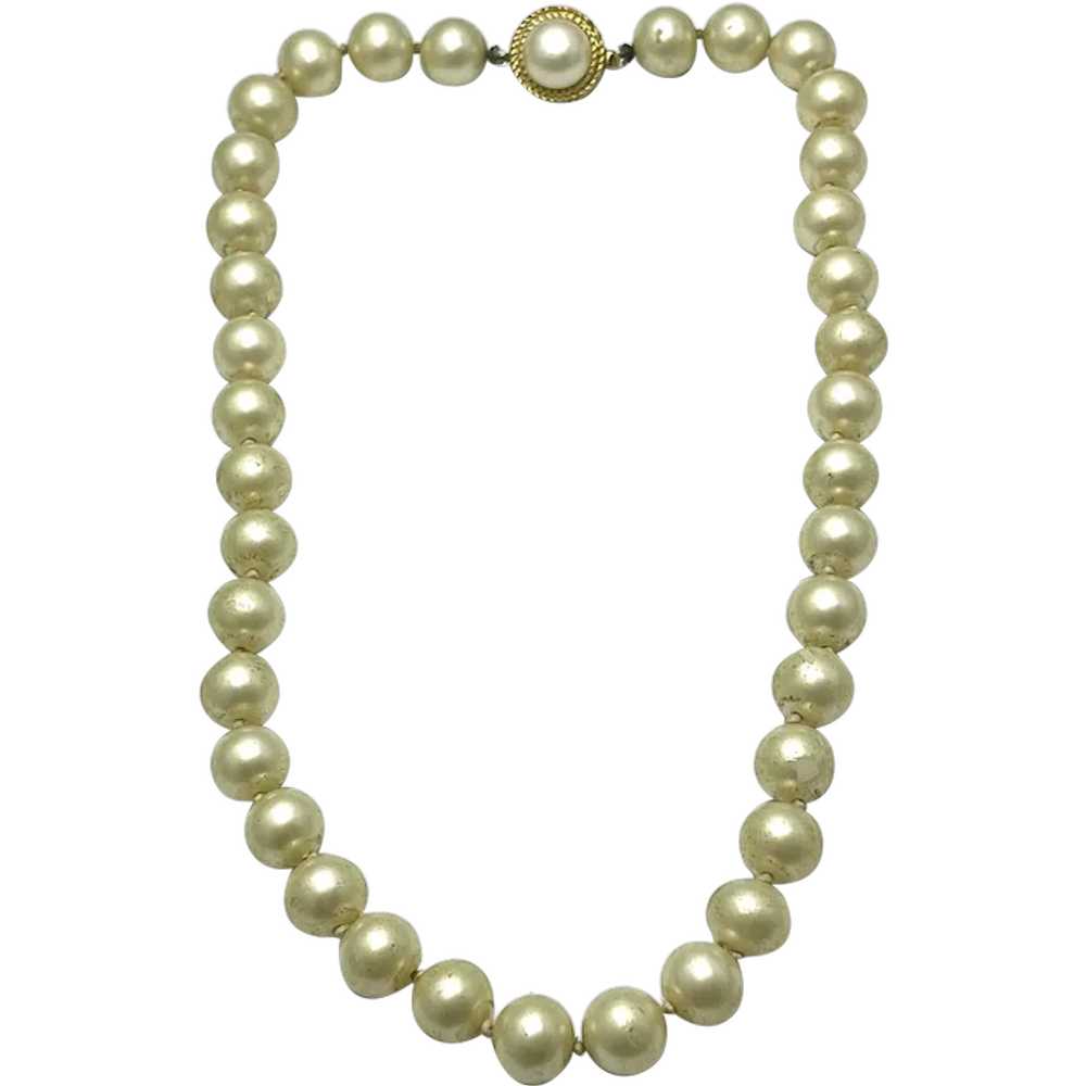 Vintage Crown Trifari Pearl Necklace - image 1