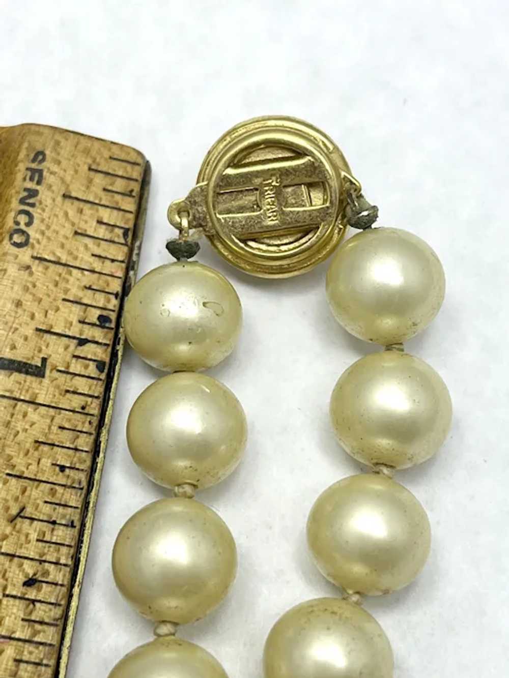 Vintage Crown Trifari Pearl Necklace - image 5