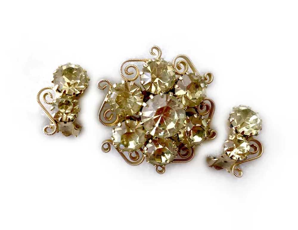 Jonquil Crystals & Gilt Scrolls 'Sun' Pin & Earri… - image 4