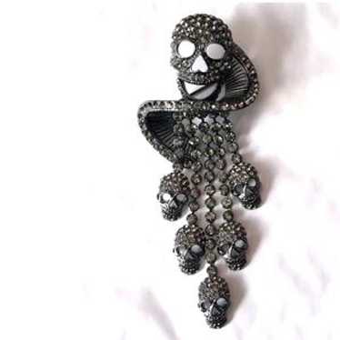 Butler & wilson brooch - Gem