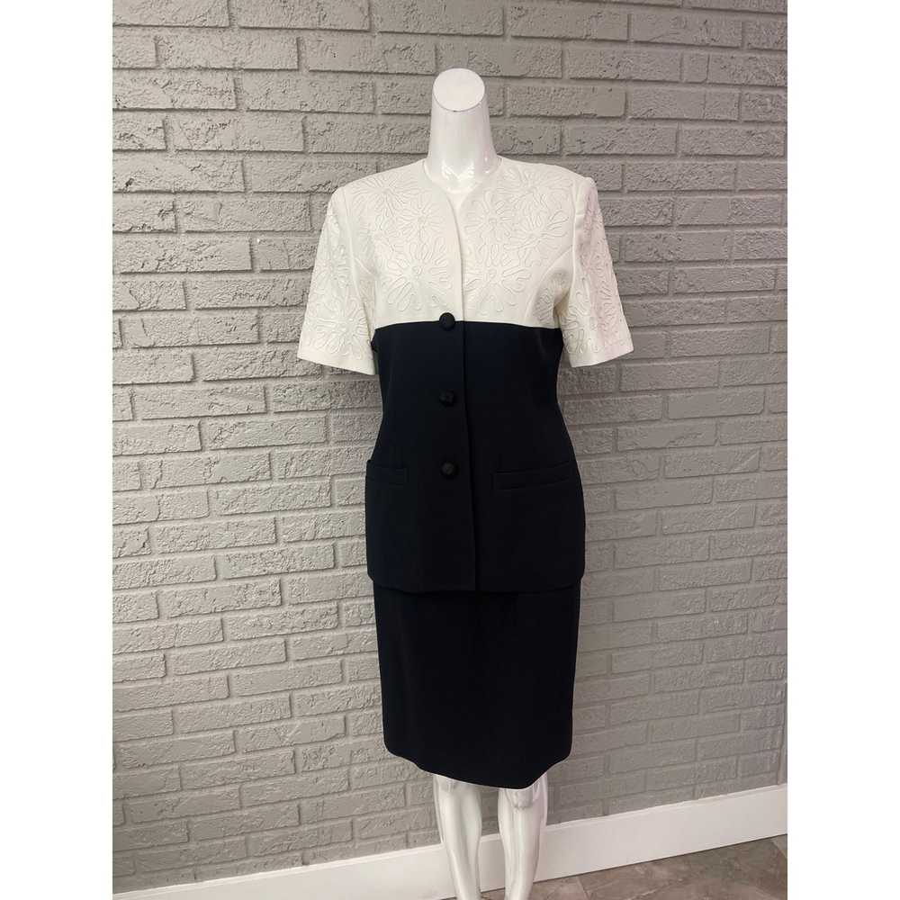 Other Causal Corner Black / White Two Pcs Skirt S… - image 1