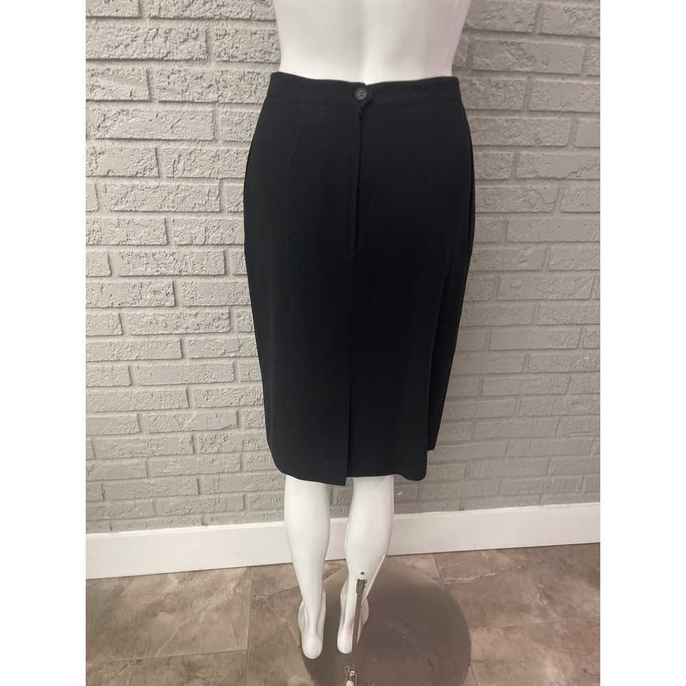 Other Causal Corner Black / White Two Pcs Skirt S… - image 4
