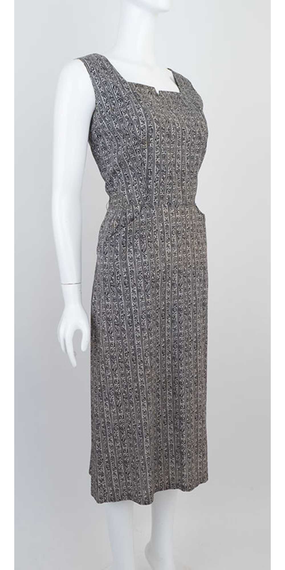 Fab 1950s Novelty Print Dress - image 4