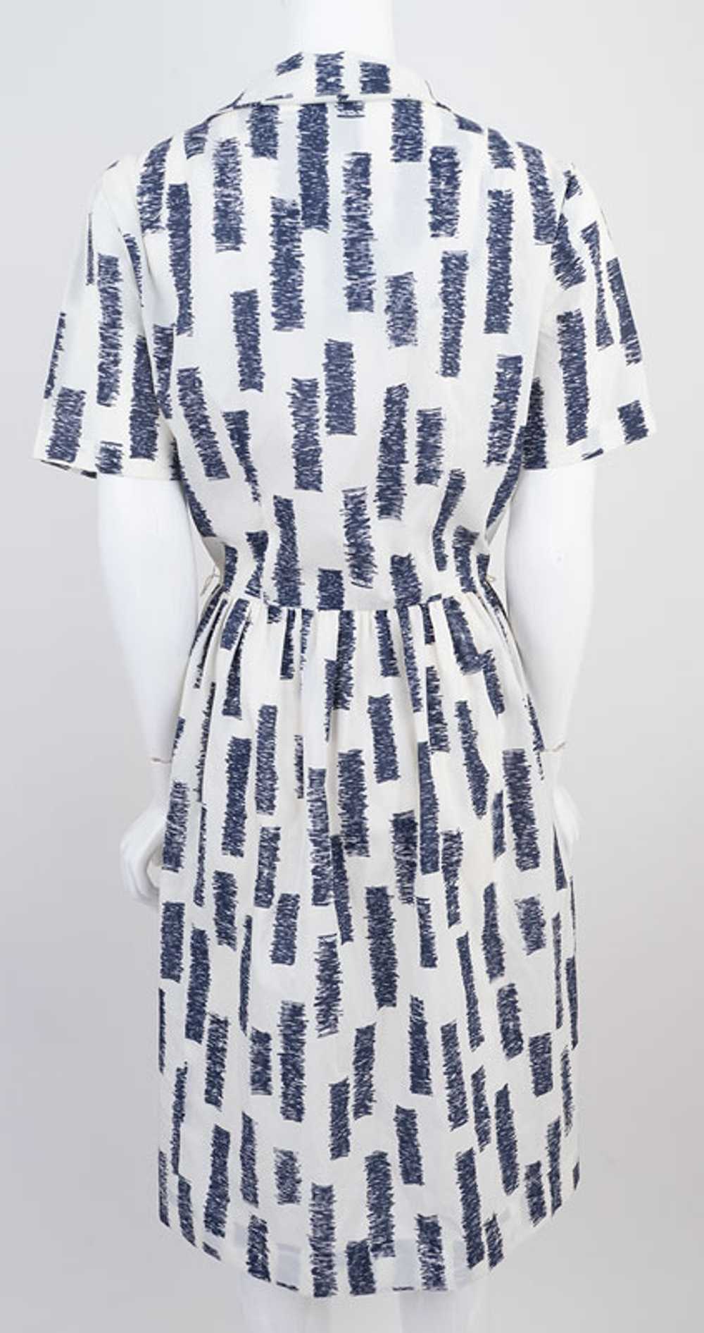 Mod Print 1960s Dress - image 4