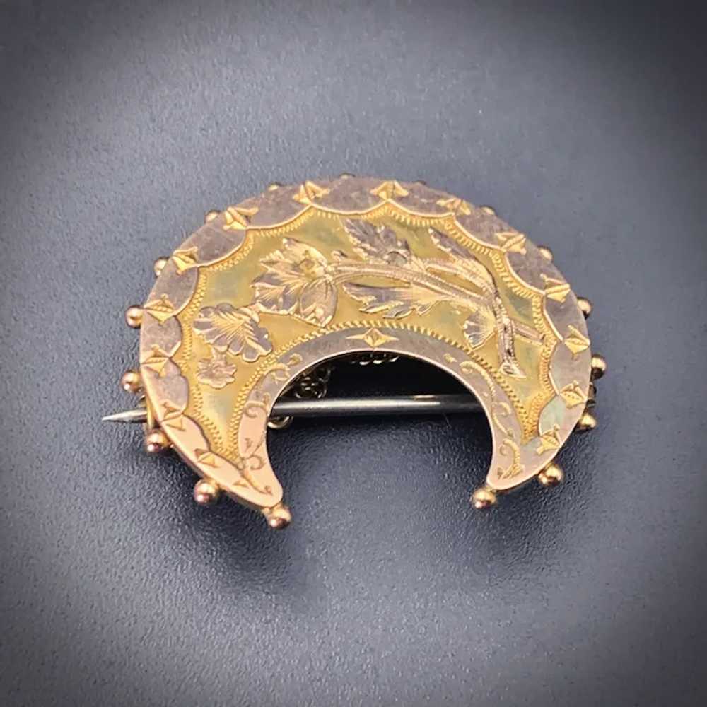 Antique English 9K Gold Crescent Moon Brooch - image 3