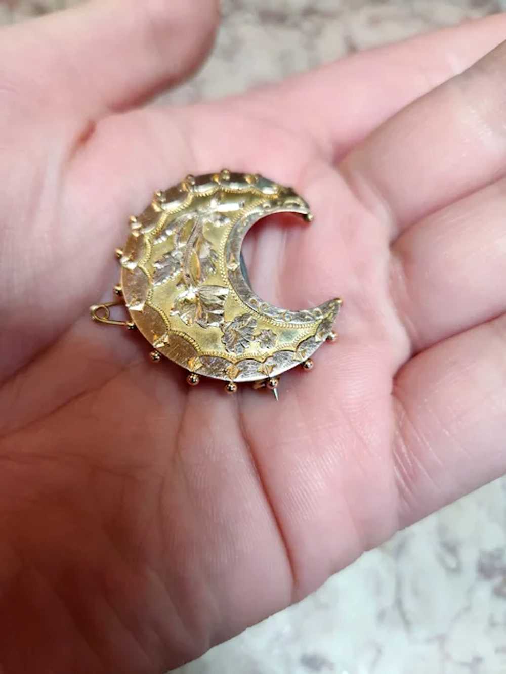 Antique English 9K Gold Crescent Moon Brooch - image 6