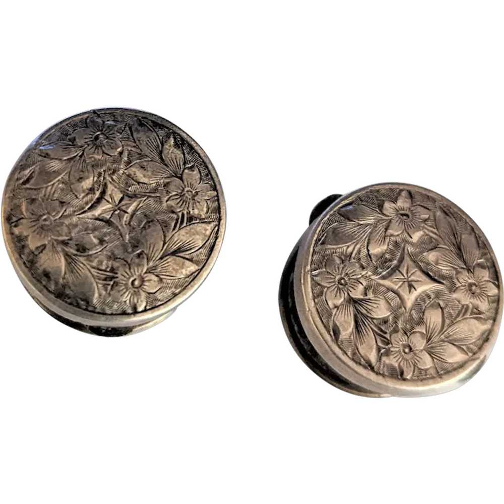 Early 20th Century Embossed Cufflinks - image 1