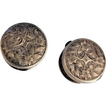 Early 20th Century Embossed Cufflinks - image 1