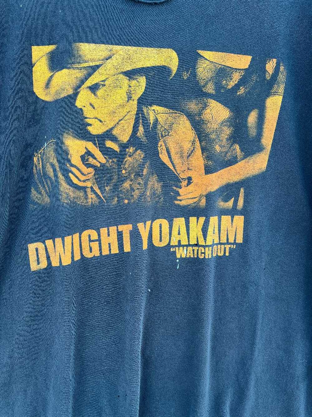 AS-IS THRASHED DWIGHT YOAKAM WATCH OUT TOUR T-SHI… - image 4