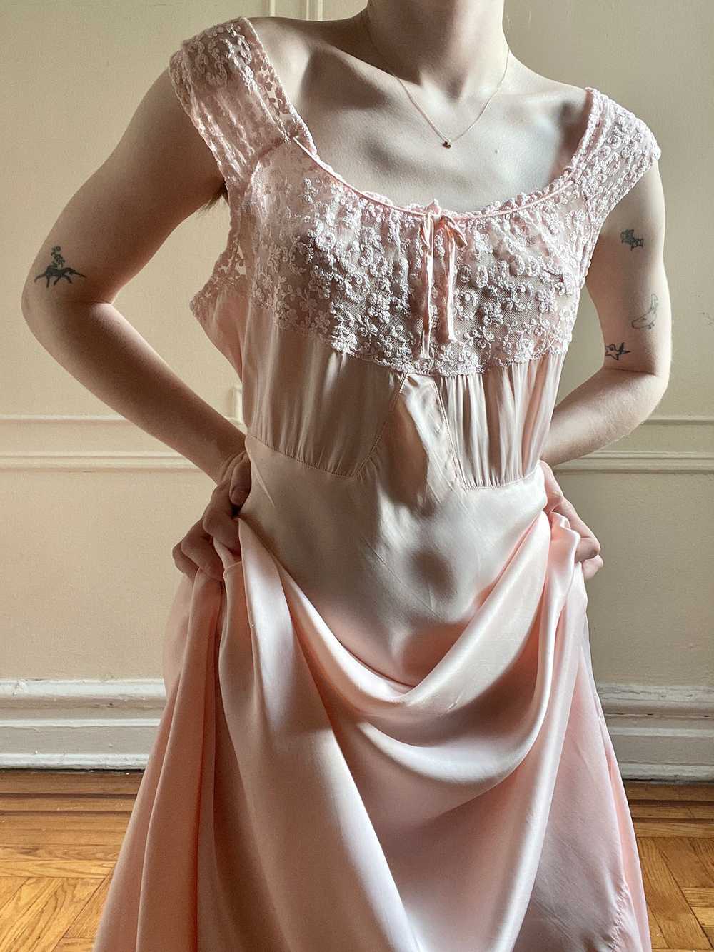 1940s Pink Tambour Lace Slip Dress Bias Cut Rayon… - image 2