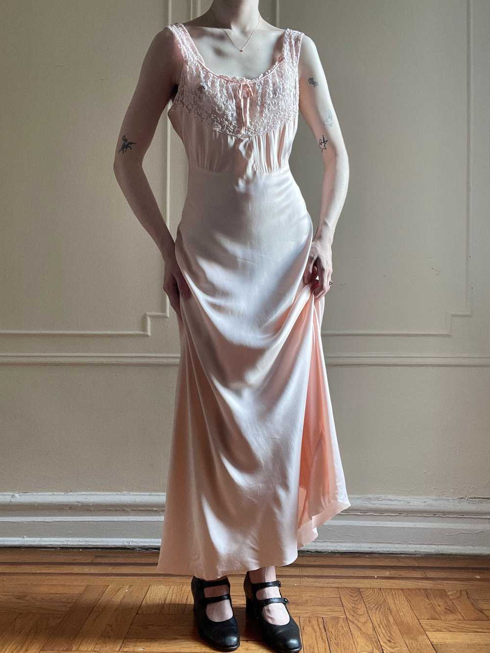 1940s Pink Tambour Lace Slip Dress Bias Cut Rayon… - image 5