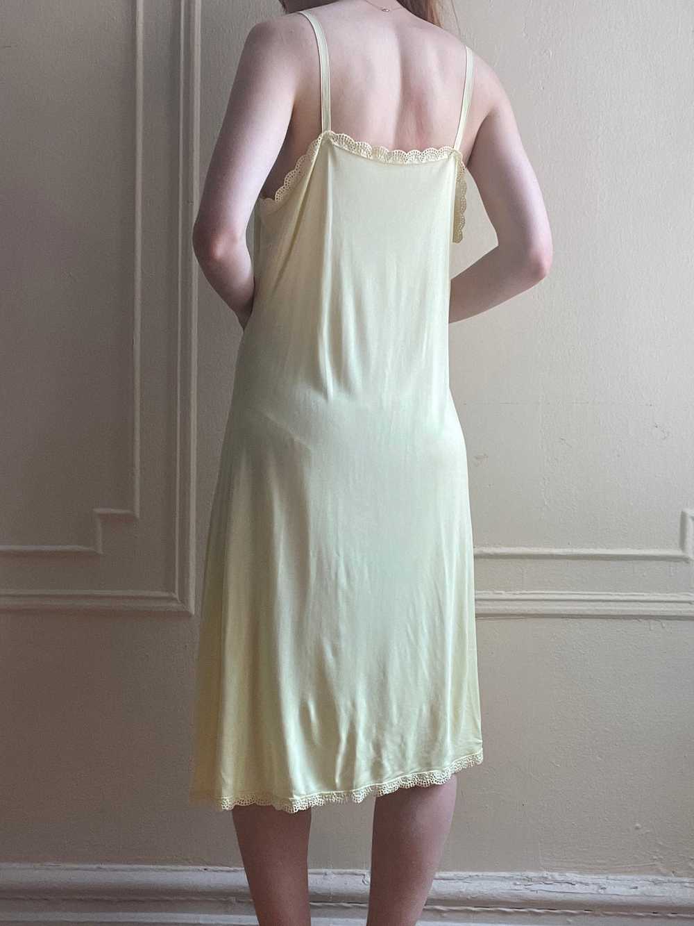 1940s Yellow Rayon Jersey Slip Dress Embroidered … - image 6