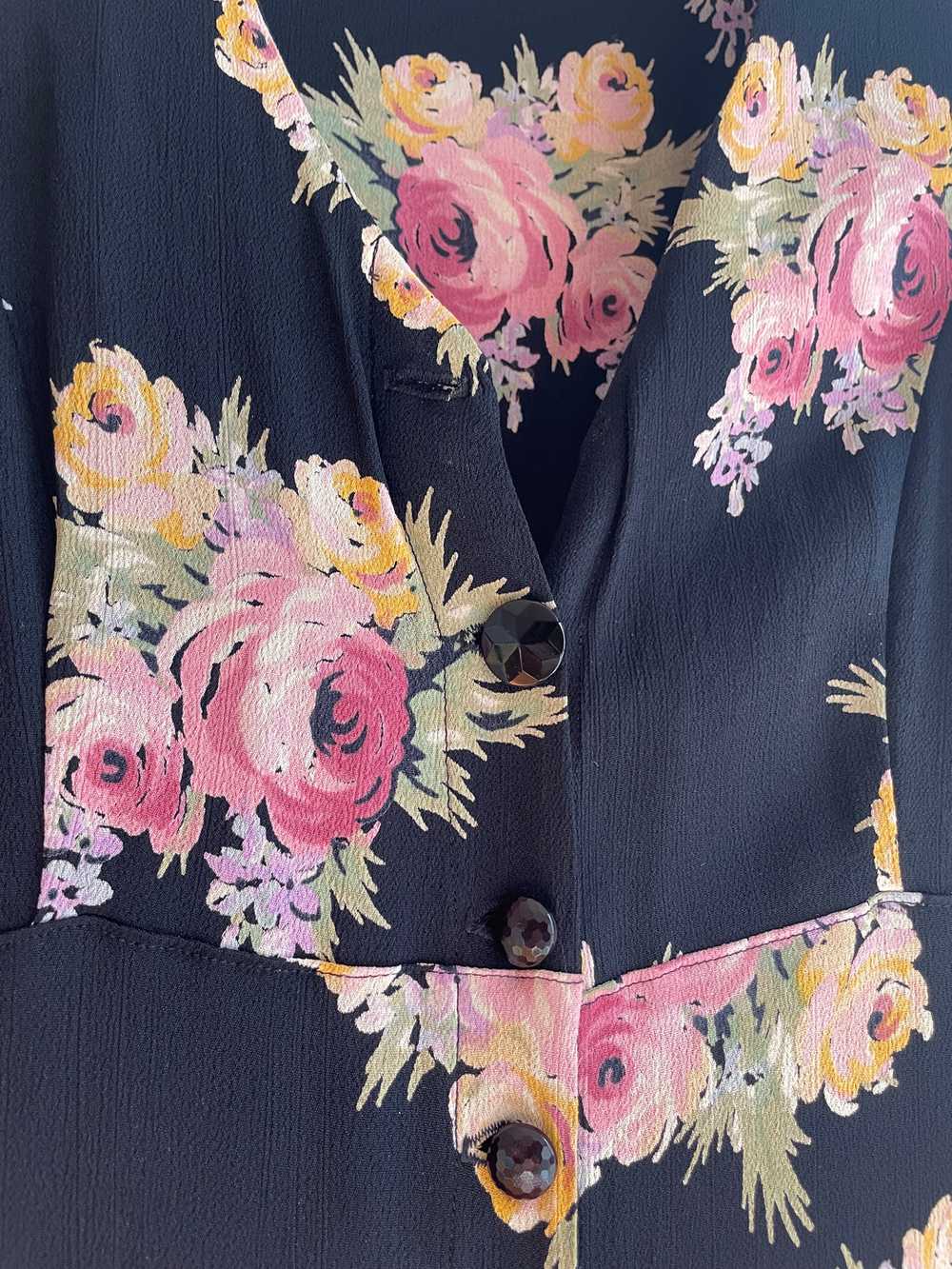 1990s Betsey Johnson Black Floral Button Up Rayon… - image 10