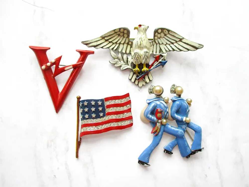 Large WWII Patriotic Eagle Brooch Enamel Pot Meta… - image 12