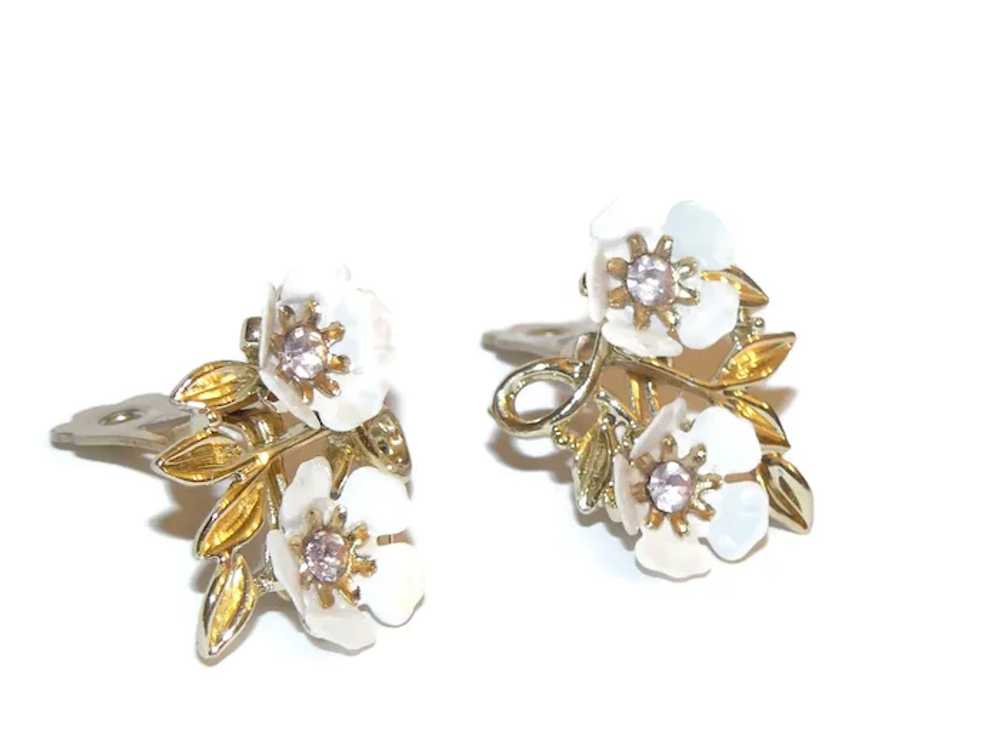 Vintage White Floral Clip on Earrings by Coro - image 4