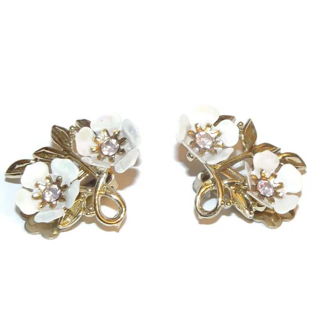 Vintage White Floral Clip on Earrings by Coro - image 5