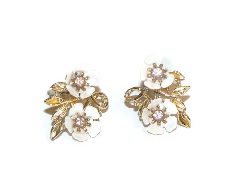 Vintage White Floral Clip on Earrings by Coro - image 6
