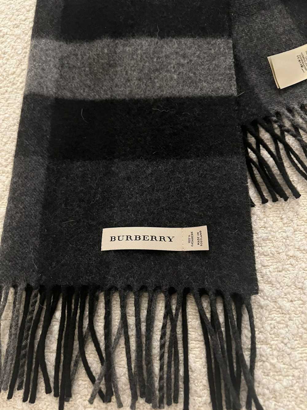 Burberry Burberry Check Cashmere Scarf in Charcoal - image 3