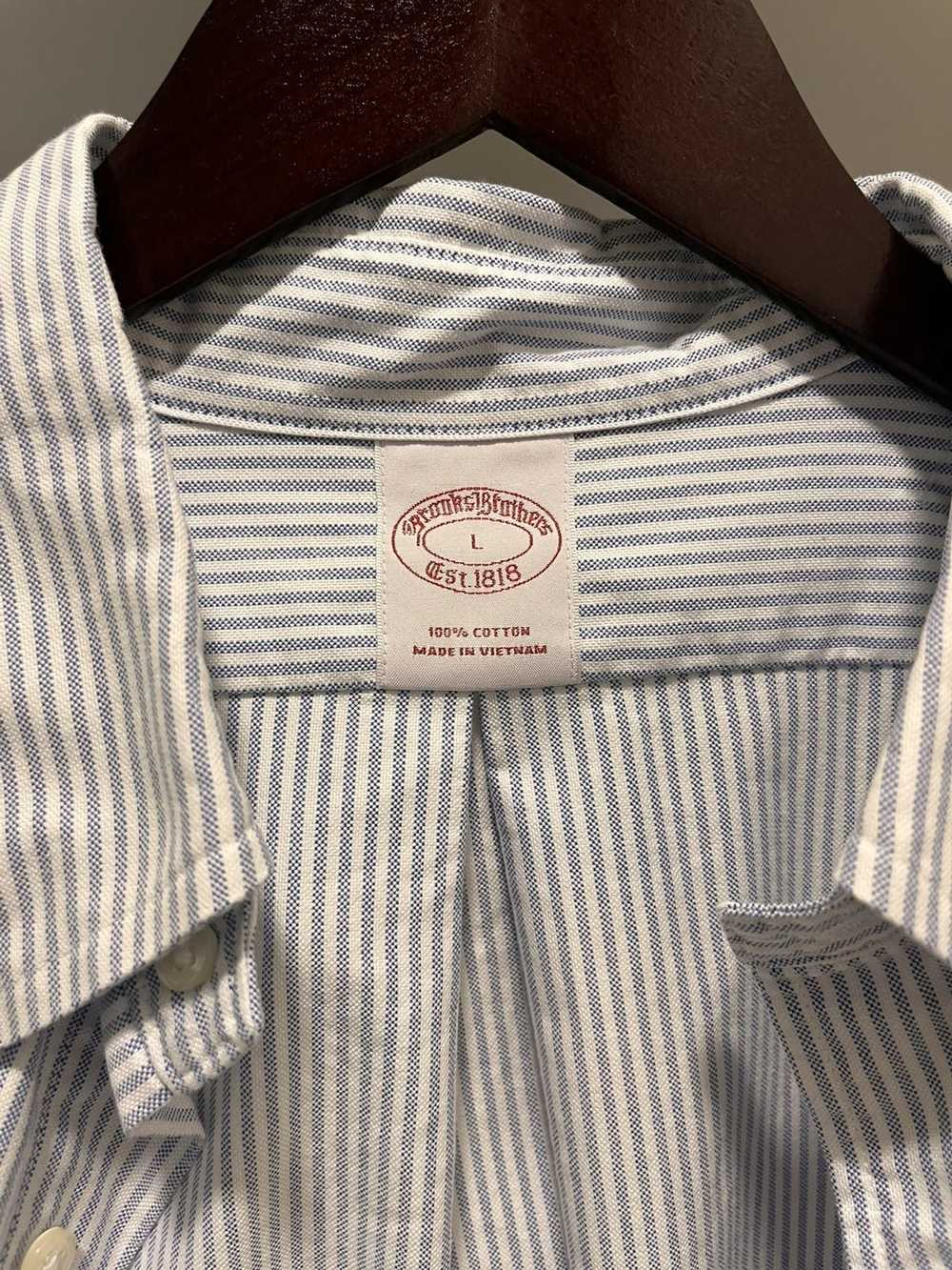 Brooks Brothers Brooks Brothers striped button do… - image 2