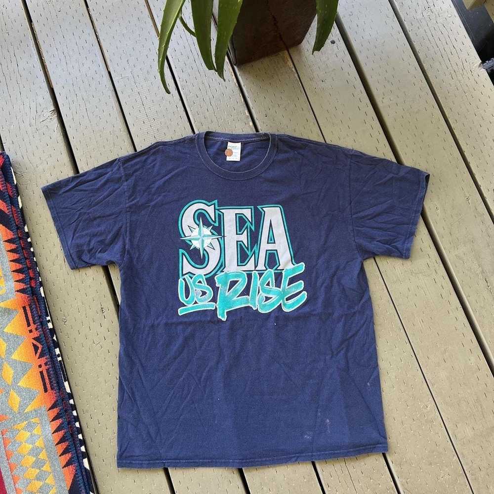 Seattle mariners believe sea iI skyline T-shirt, hoodie, sweater, long  sleeve and tank top