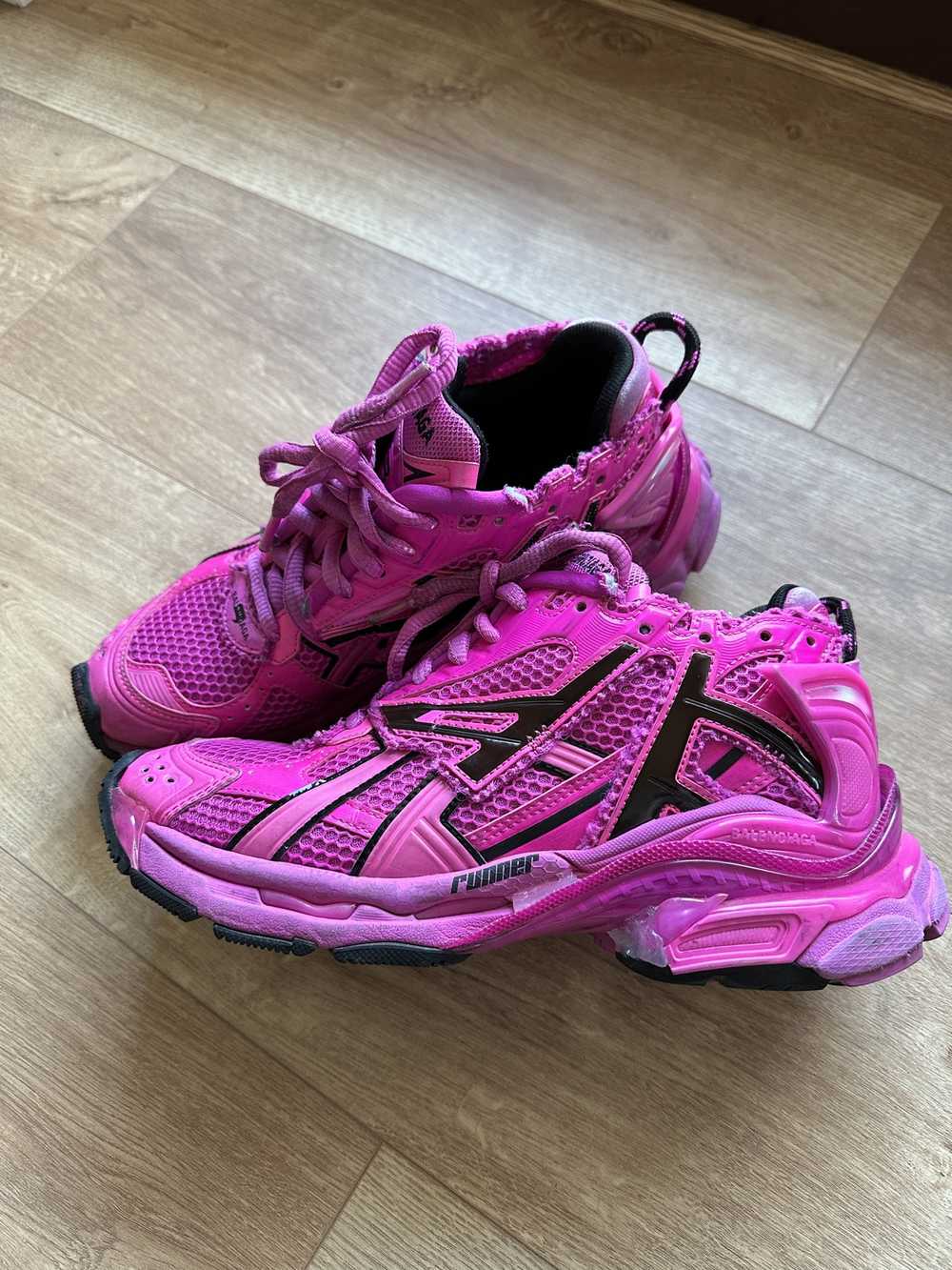 pink balenciaga speed runners