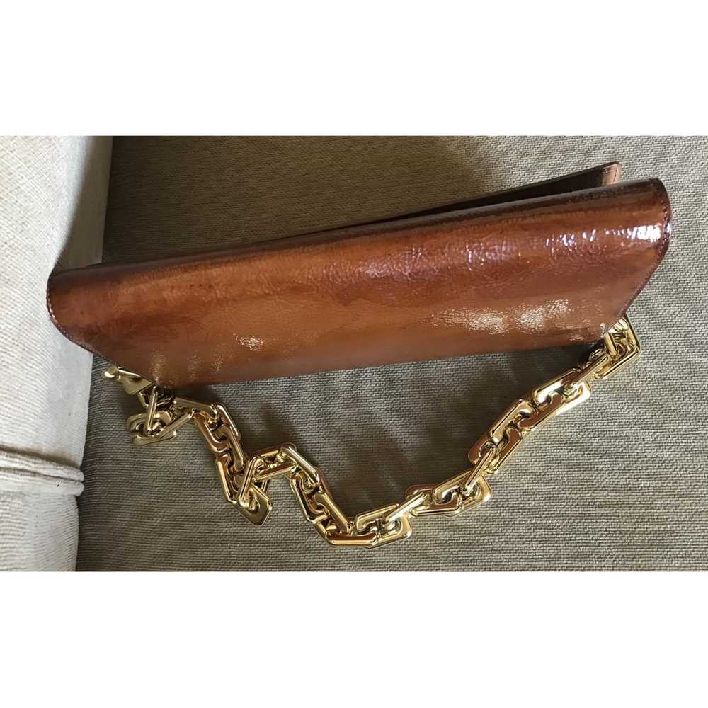 Yves Saint Laurent Chyc patent leather crossbody … - image 4