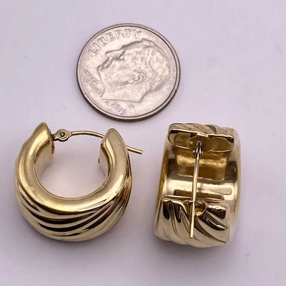 Chunky Wide Huggie Hoop Earrings 14K Gold Swirl B… - image 3