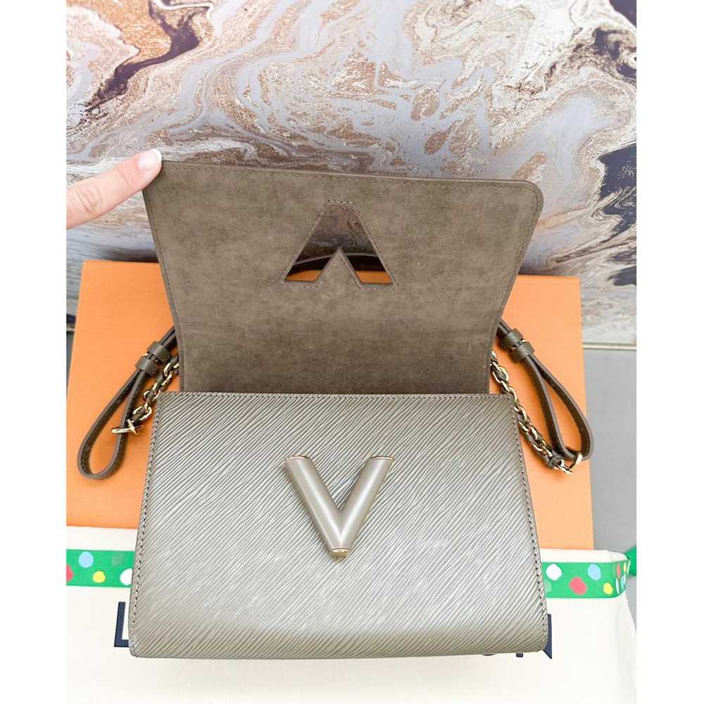 Louis Vuitton Twist Chain leather handbag - image 9