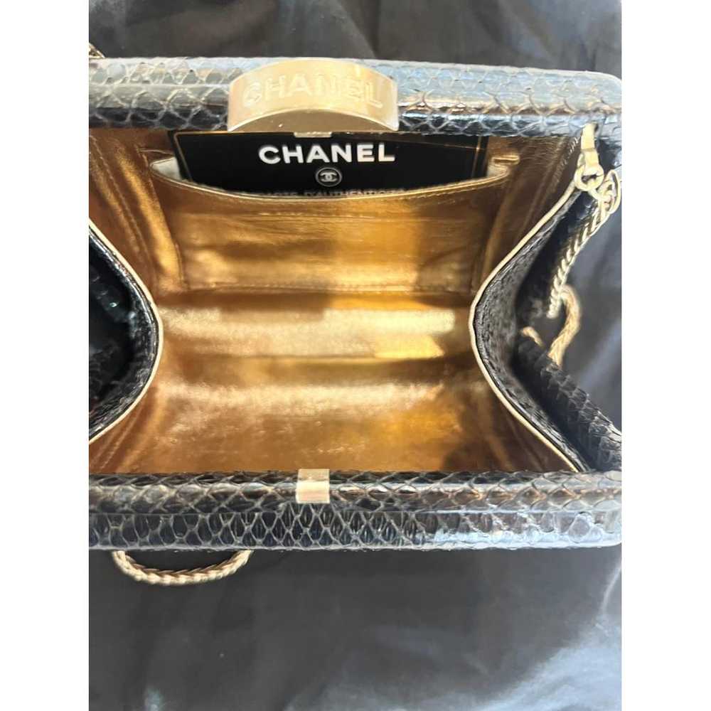 Chanel Exotic leathers crossbody bag - image 5