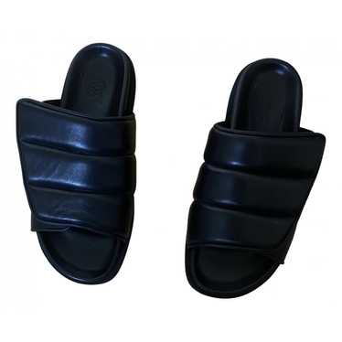 Gia Borghini Leather flip flops