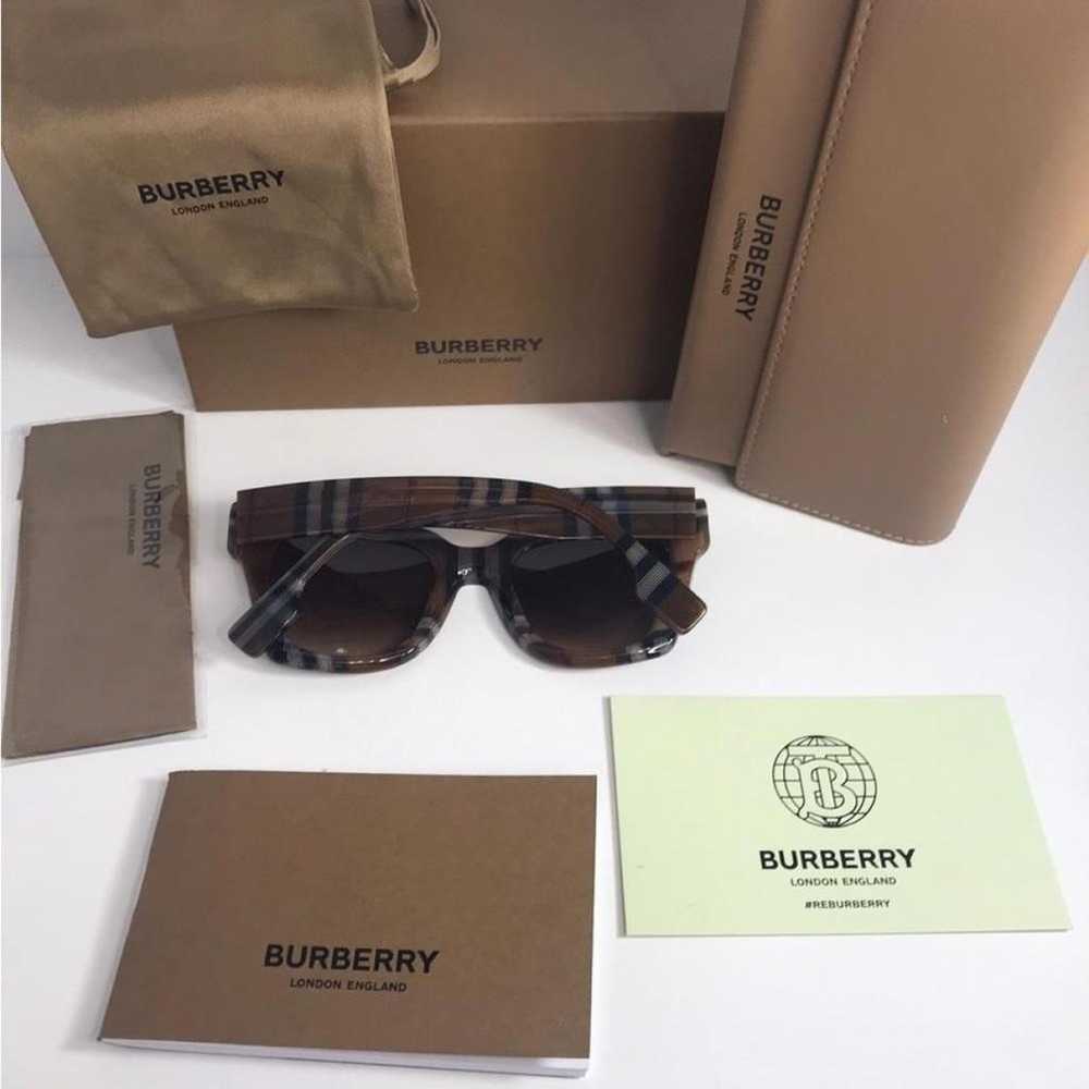 Burberry Aviator sunglasses - image 12